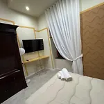 H4h - Napolispacca Apartman *